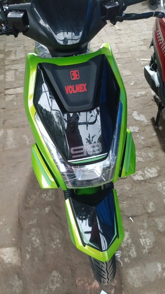 VOLNEX E4 Electric Scooter